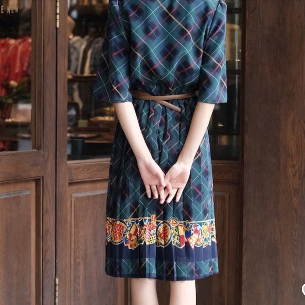 1980s Breli Originals Plaid Secretary Dress with Royal Coat of Arms Gold Trim - Picture 5 of 16